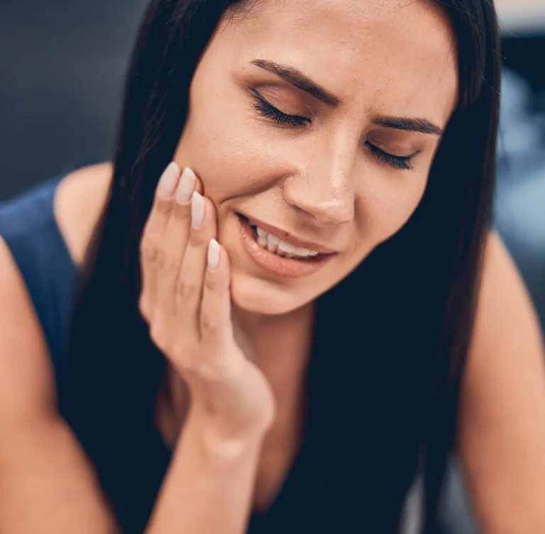 TMJ pain symptom illustration
